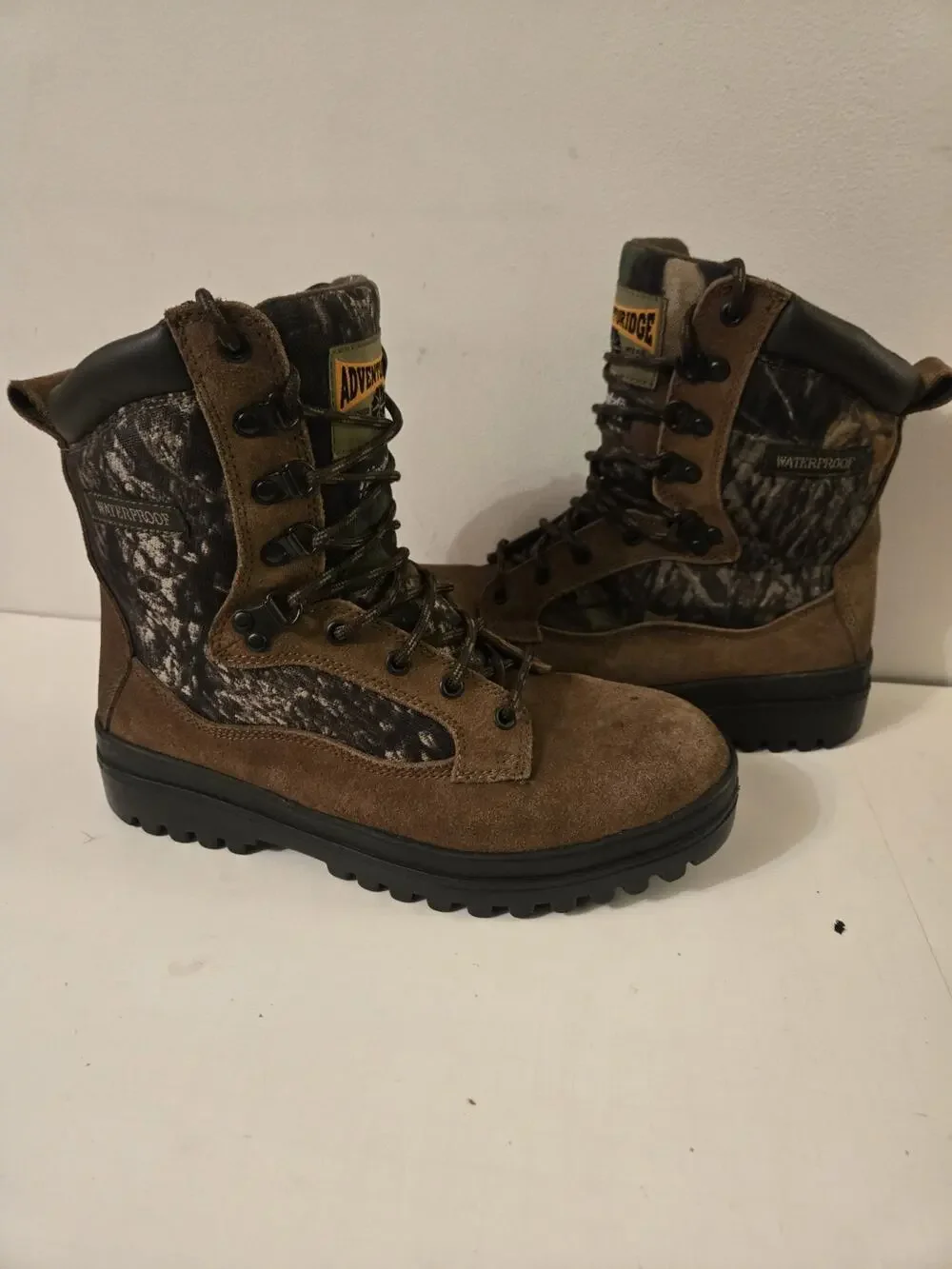 AdventuRidge Outdoor Boots Mens Size 9; Thinsulate Waterproof Leather Camo